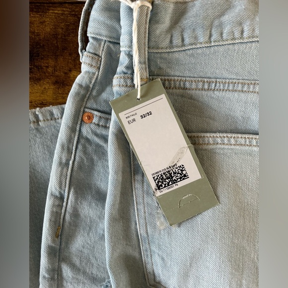 Brand new H&M jeans - Picture 2 of 3